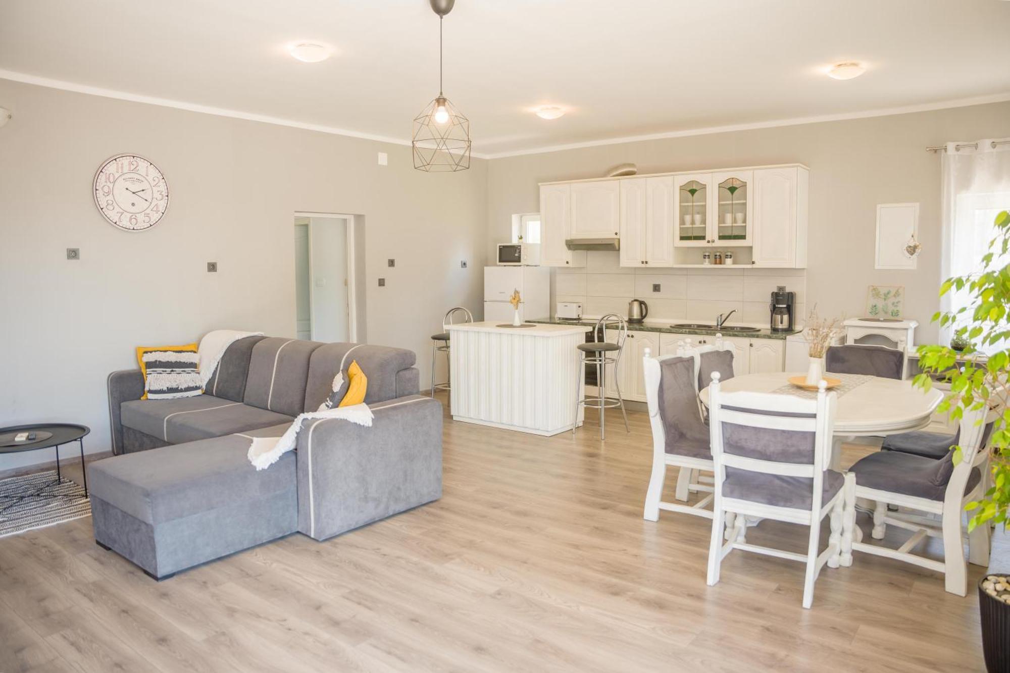 Iris Holiday Home Trbounje Eksteriør billede